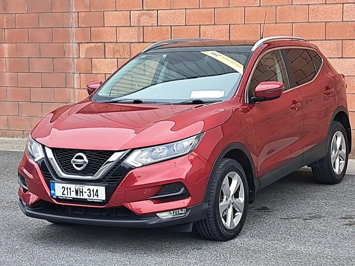 Nissan QASHQAI SE Model With Moonroof 1.3 Petrol - Image 2