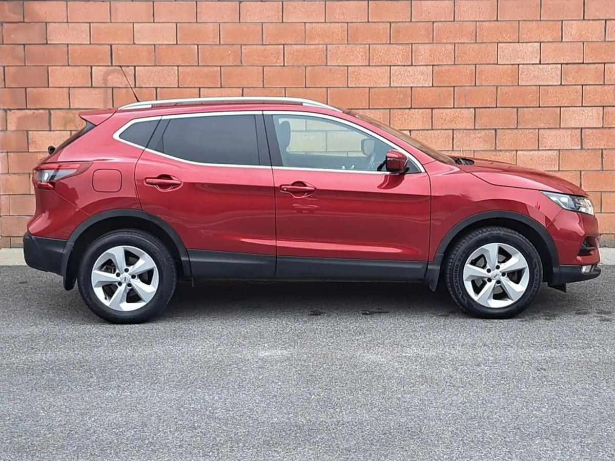 Nissan QASHQAI SE Model With Moonroof 1.3 Petrol - Image 4