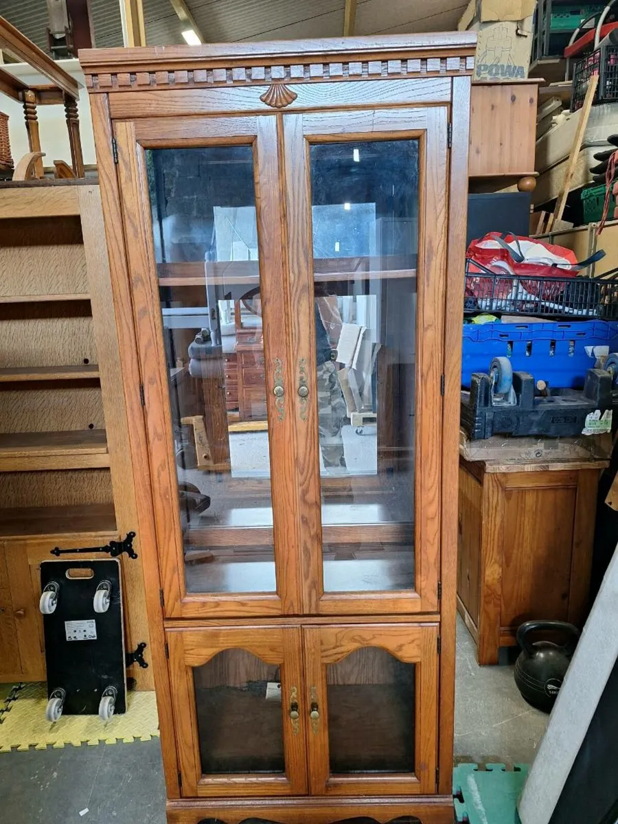 Made on USA vintage display cabinet (DELIVERY) - Image 1