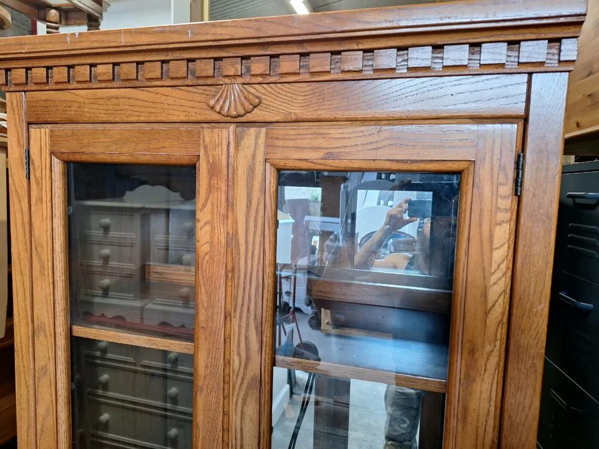 Made on USA vintage display cabinet (DELIVERY) - Image 2