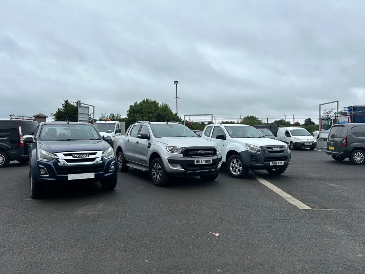 Isuzu D-Max 2019 - Image 3