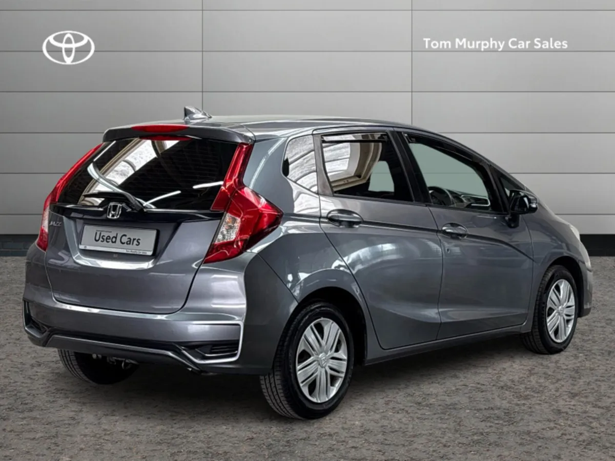 Honda Jazz 1.3 I VTEC SE 5DR - Image 2