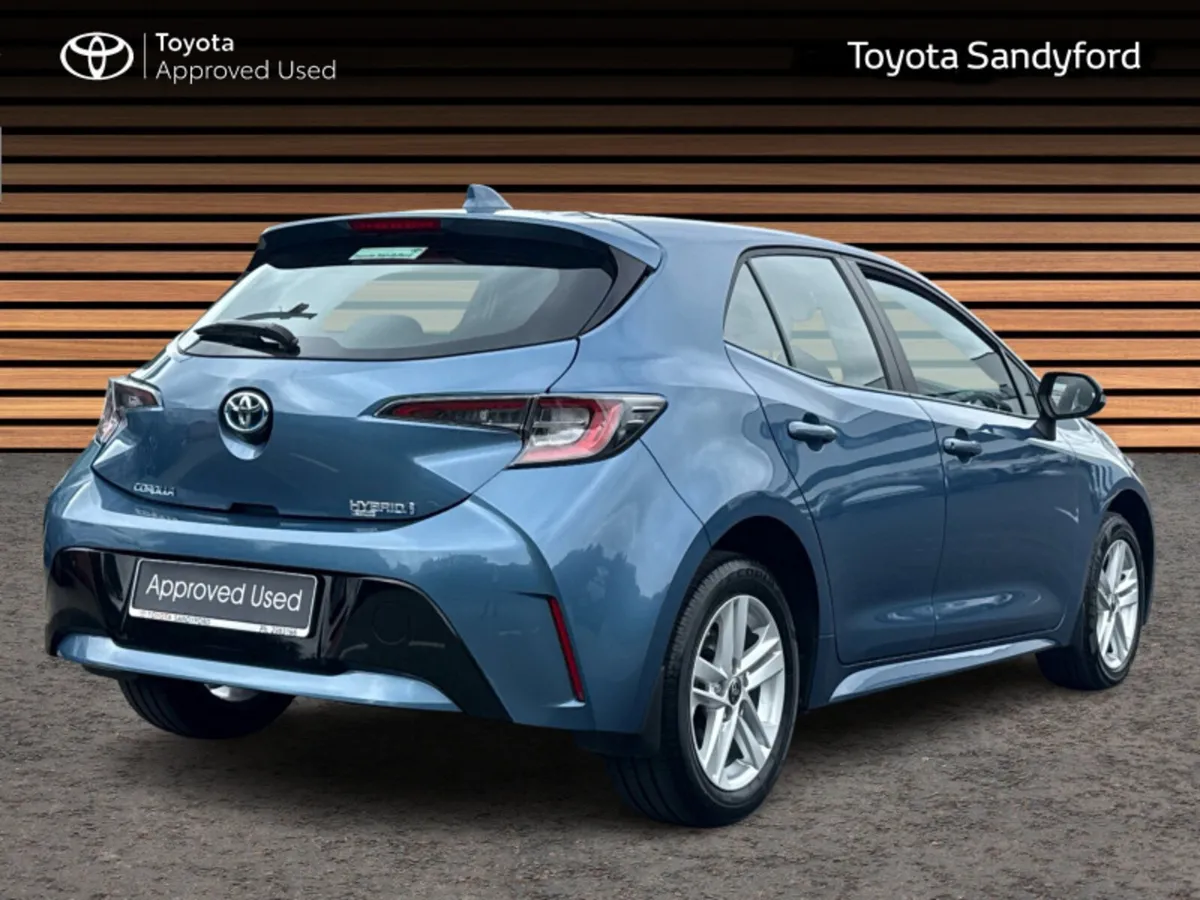 Toyota Corolla HYBRID LUNA HATCHBACK // REAR CAMER - Image 2