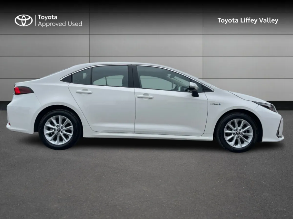 Toyota Corolla COROLLA HYB LUNA SALOON - Image 3