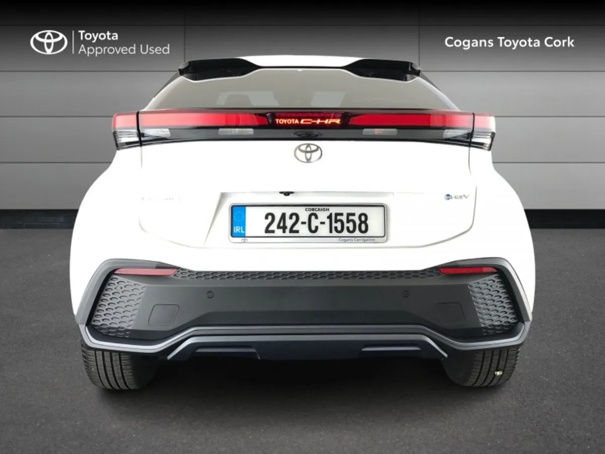 Toyota C-HR 1.8 - Image 4