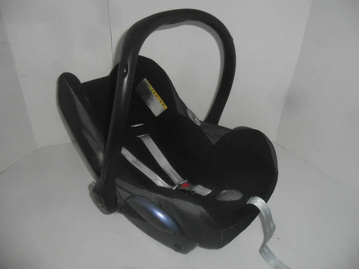 Baby car seat - Image 1