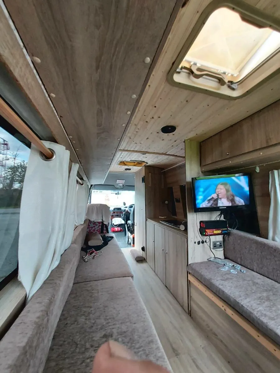 Camper - Image 1