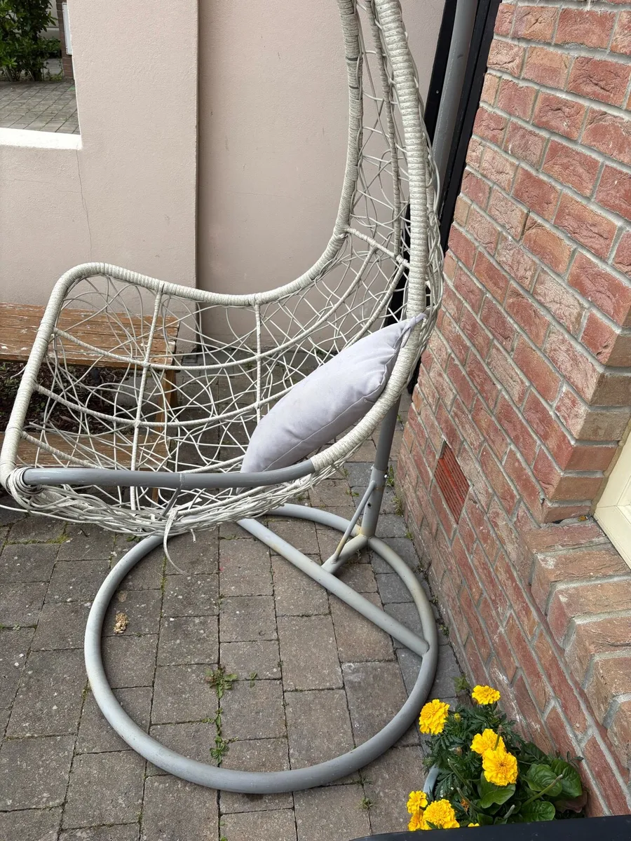 Eggchair - Image 2