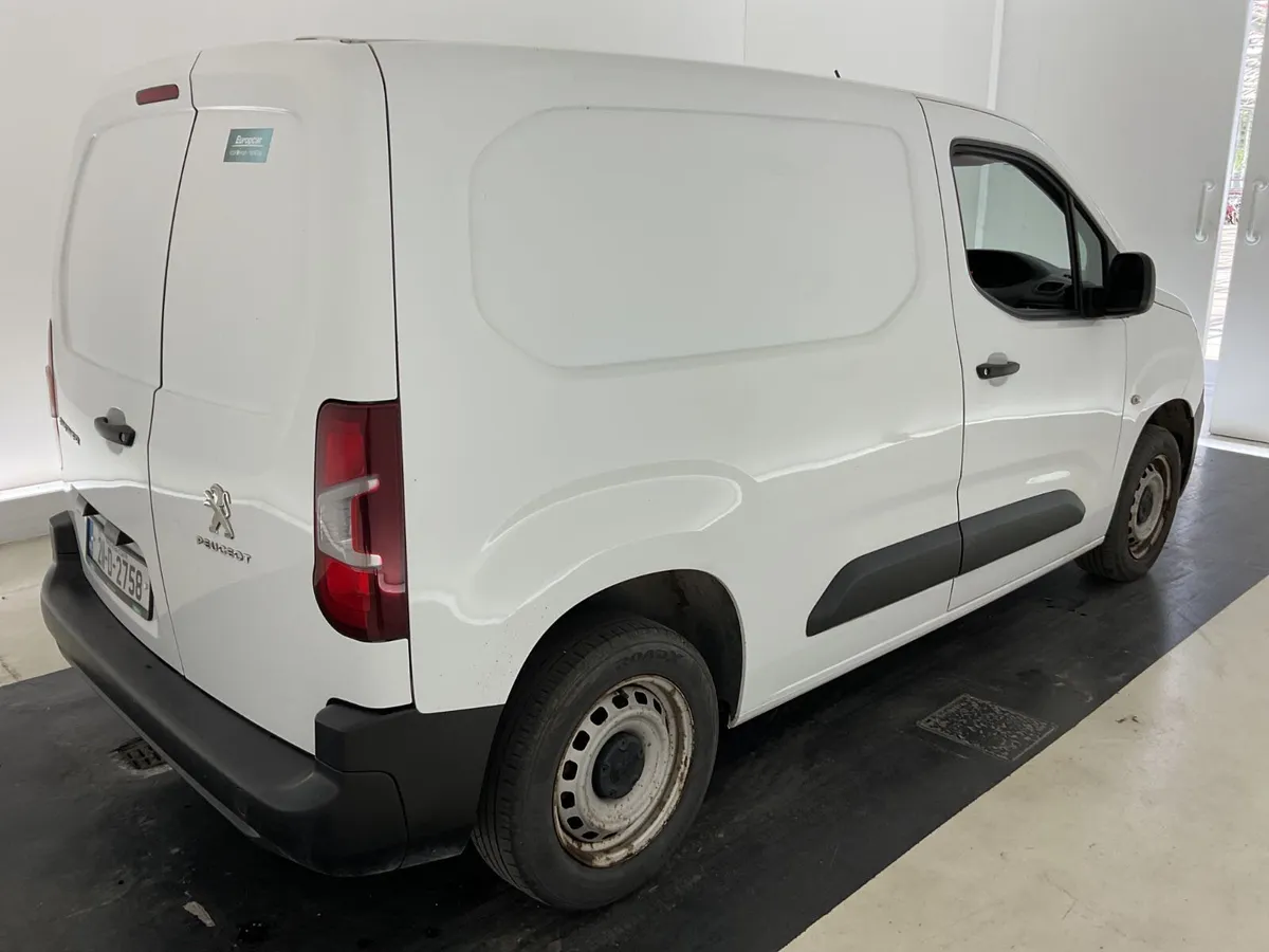 Opel Combo 2021 For Auction - Image 4
