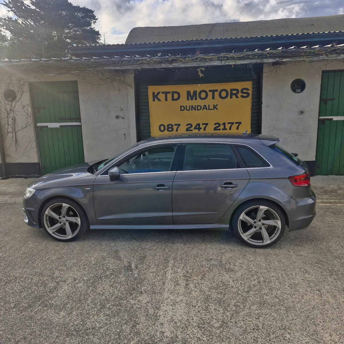 Audi A3 2015 - Image 2