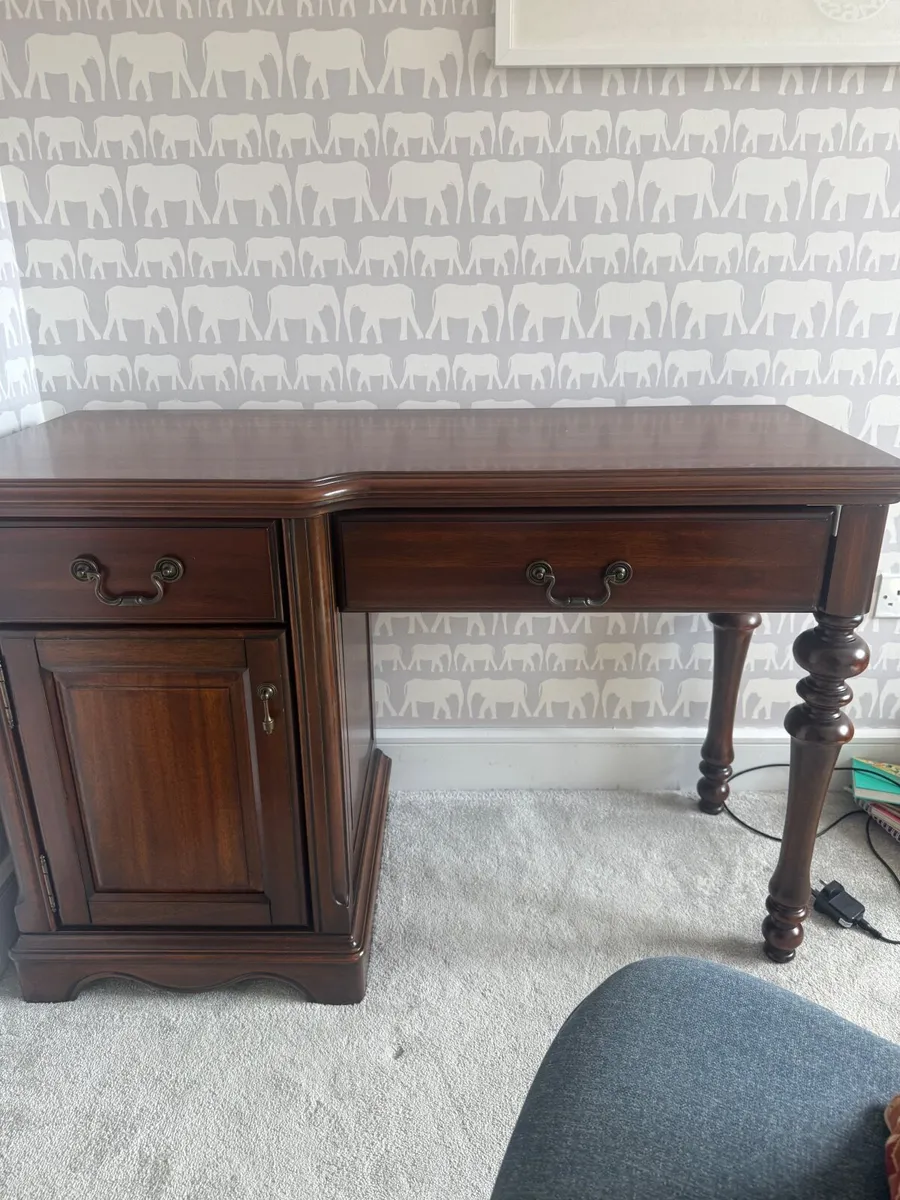 Table - Image 3