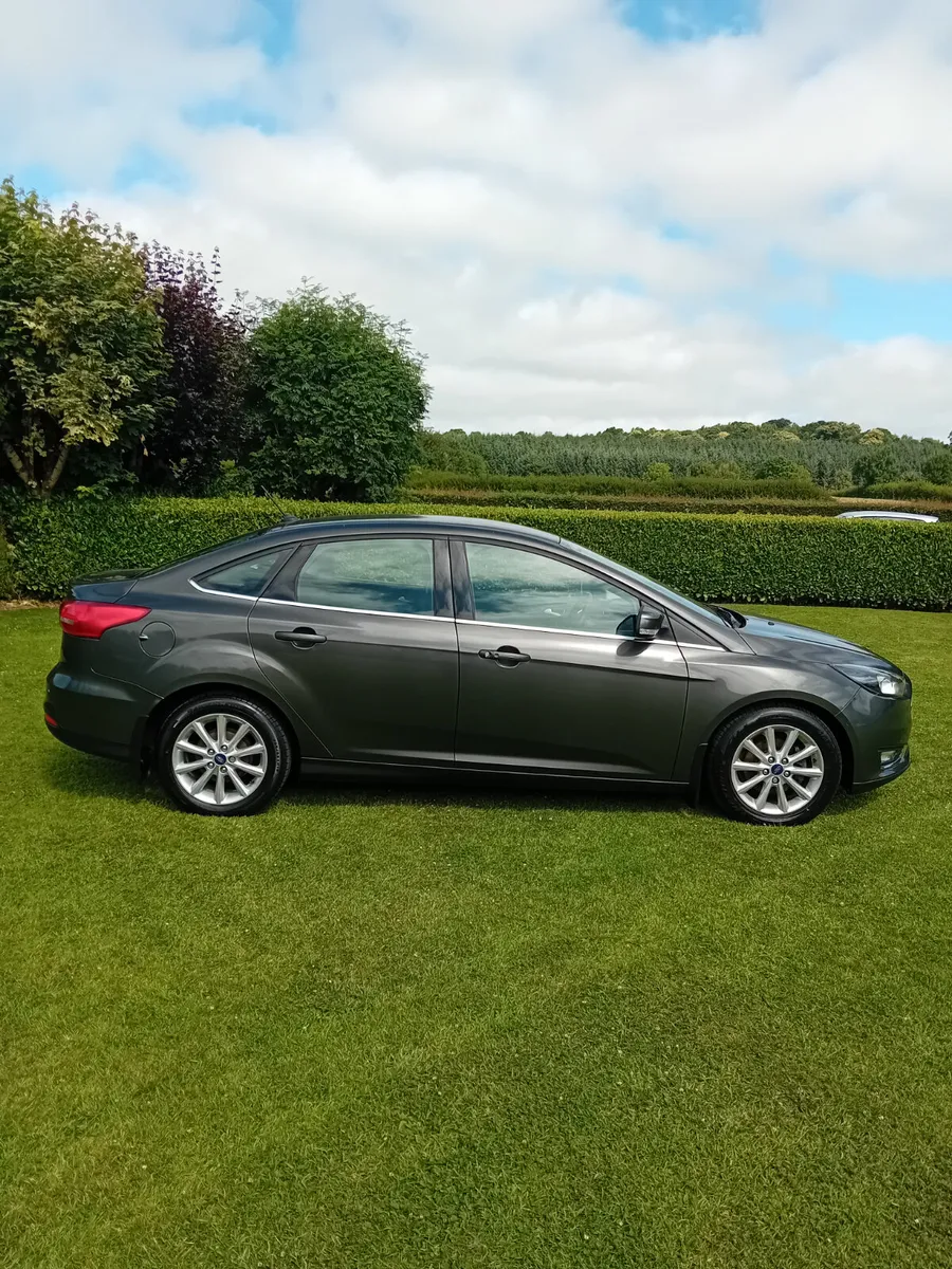 Ford Focus 2018 - Image 3
