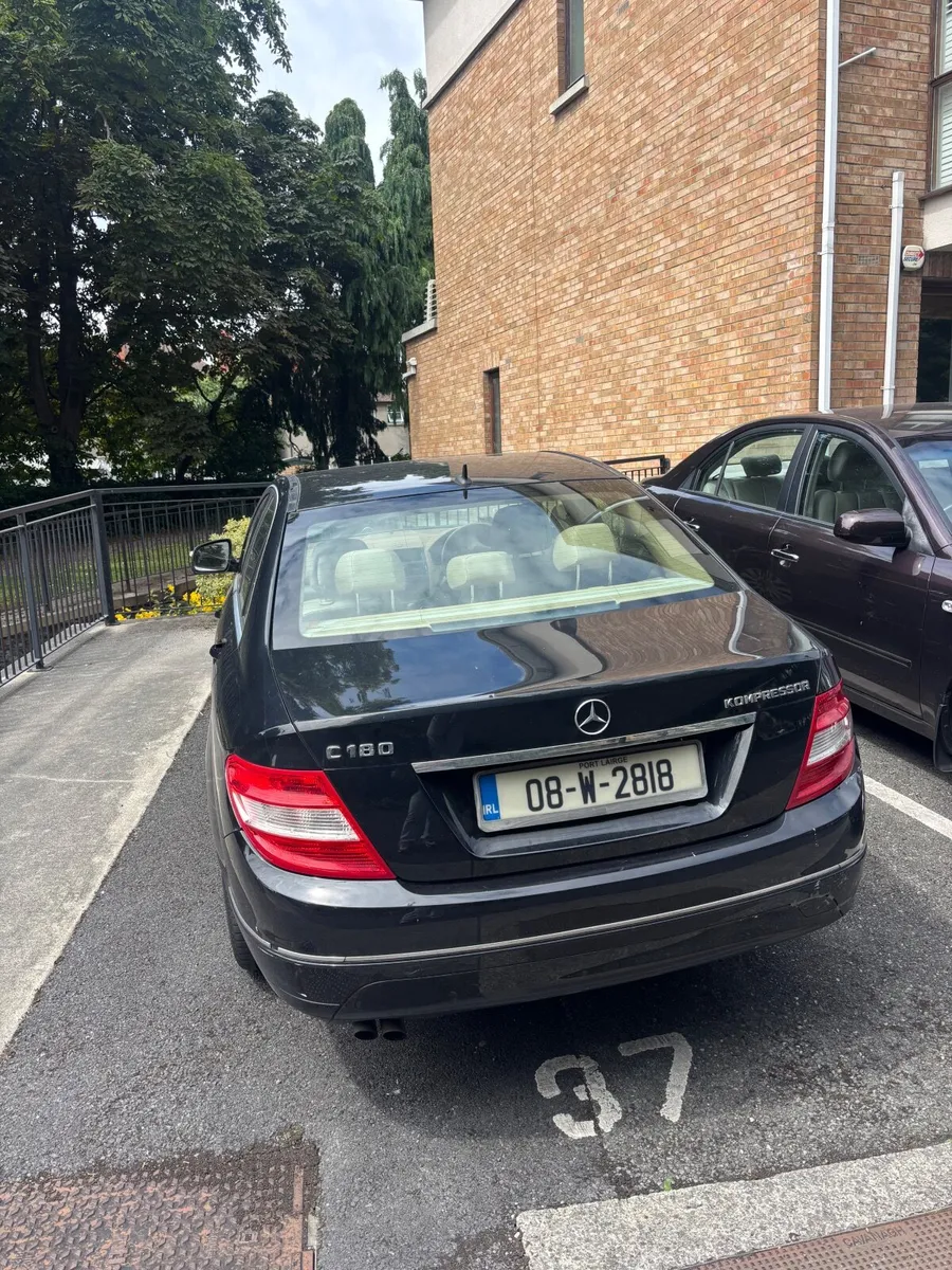 Mercedes-Benz C-Class 2008 - Image 2