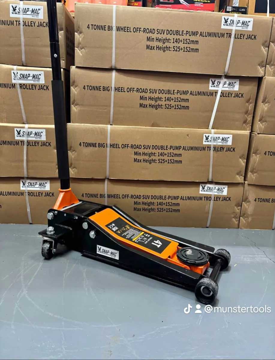 BRAND NEW 4ton LOW PROFILE TROLLEY JACK - Image 1