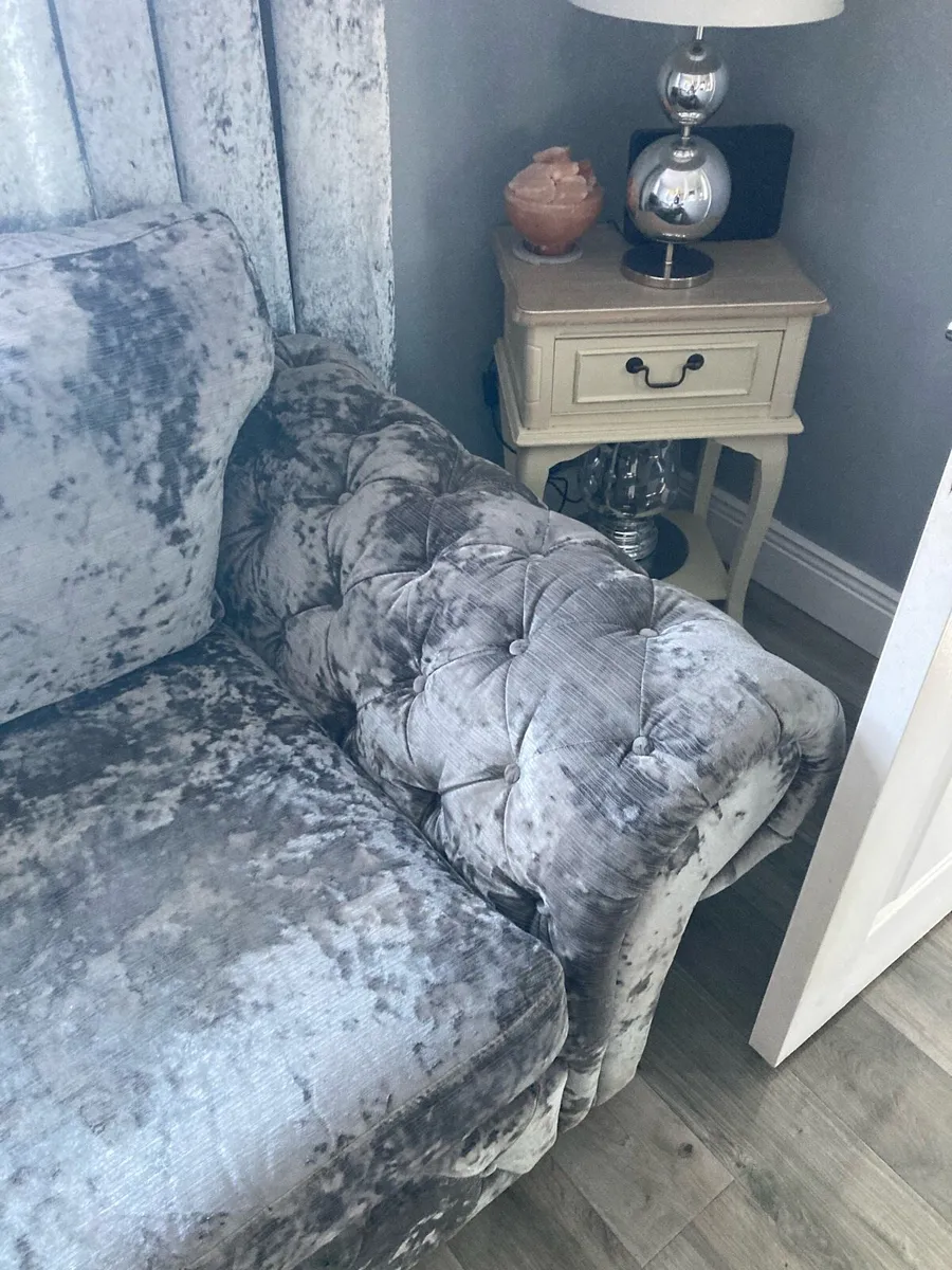 Sofa - Image 4