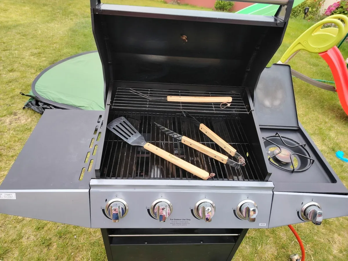 Barbecue - Image 1