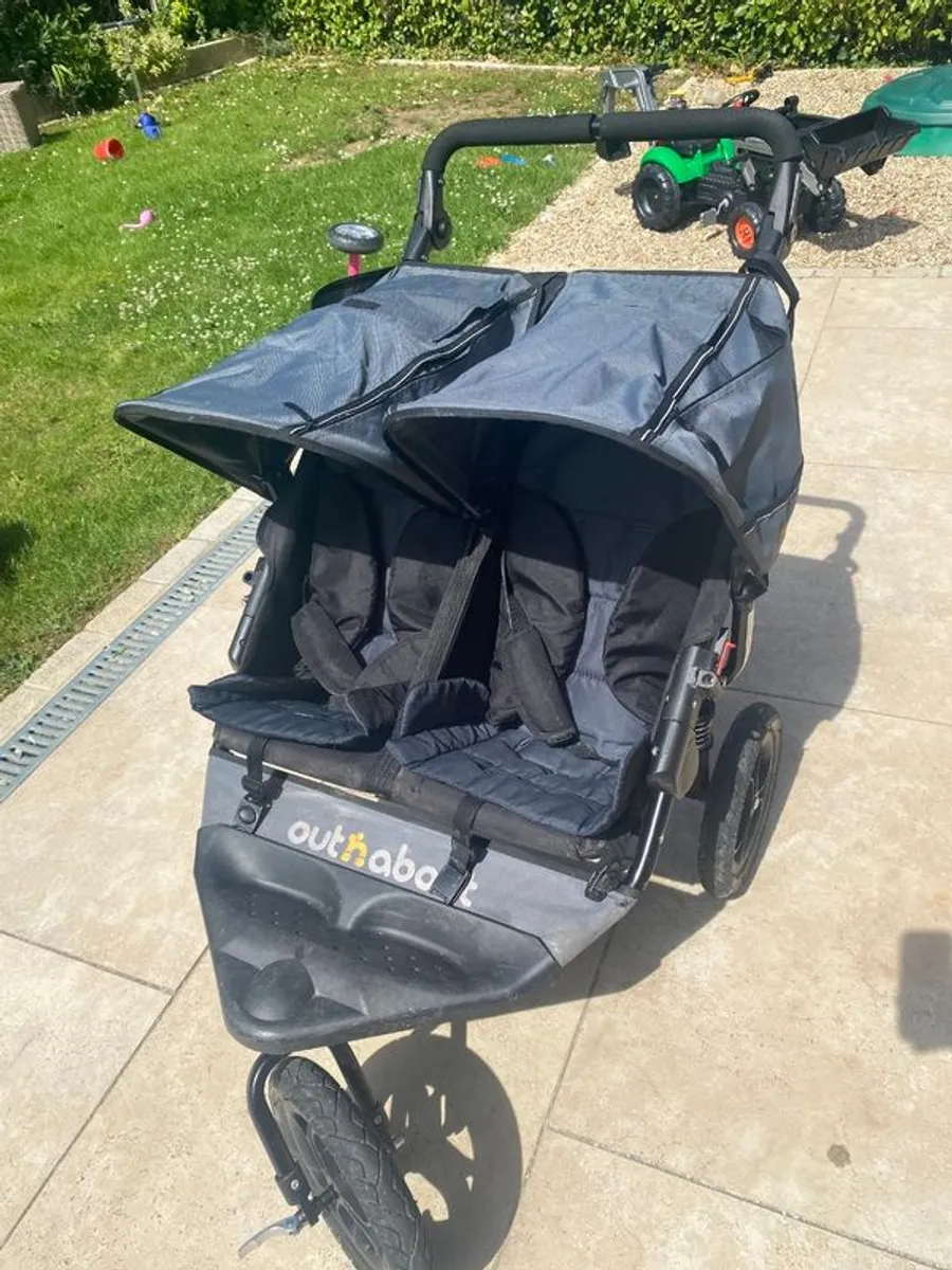 Out n about double buggy - Image 1