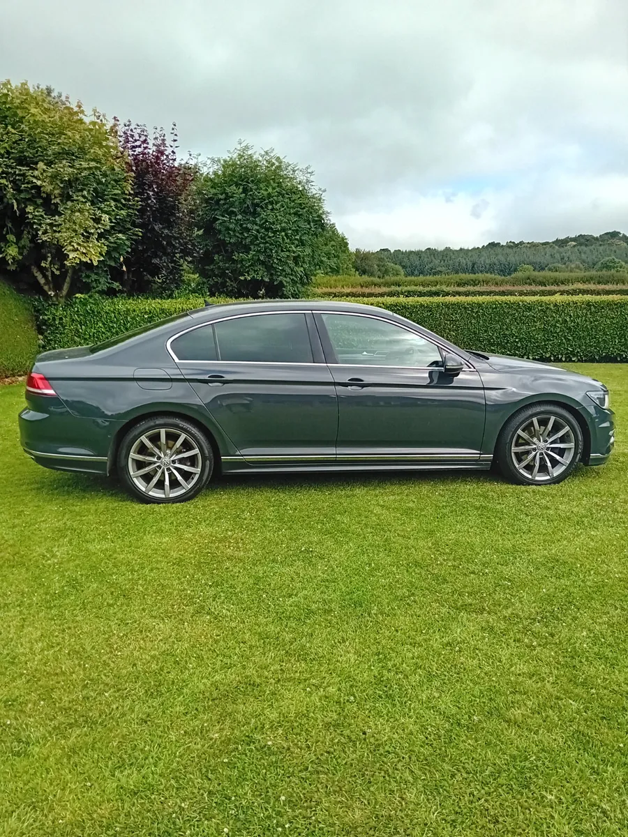 Volkswagen Passat 2016 - Image 3