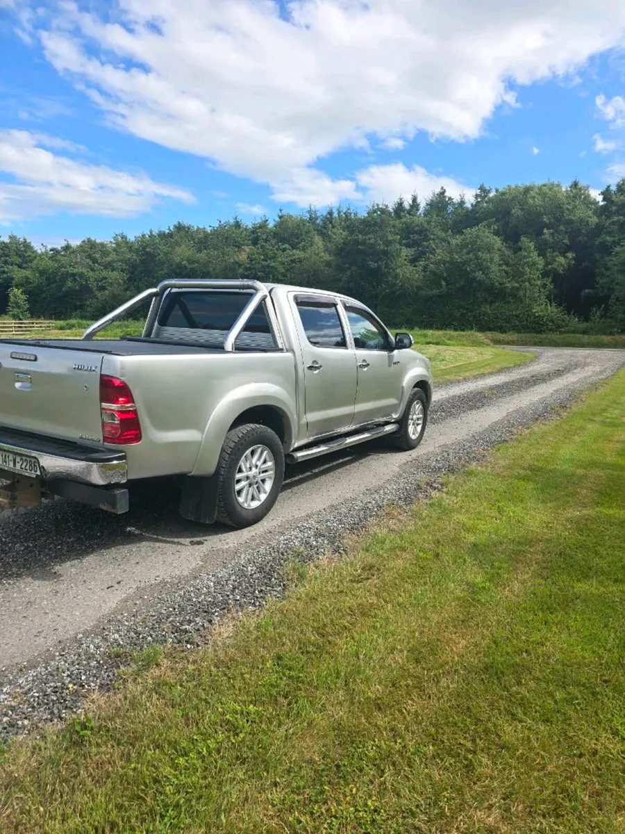 Toyota Hilux 3.0D4D Invincible - Image 3
