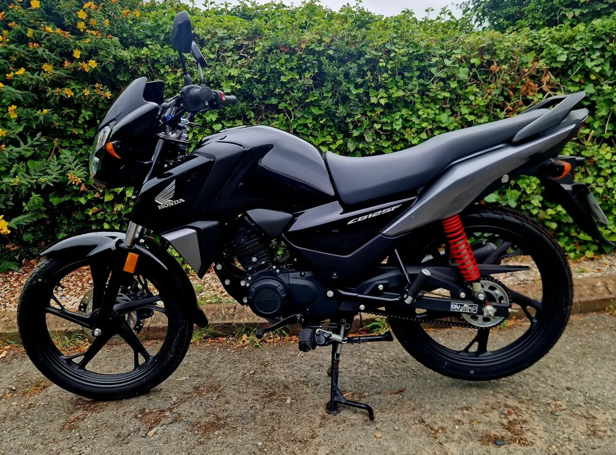 Honda CBF 125 *very low mileage* - Image 1