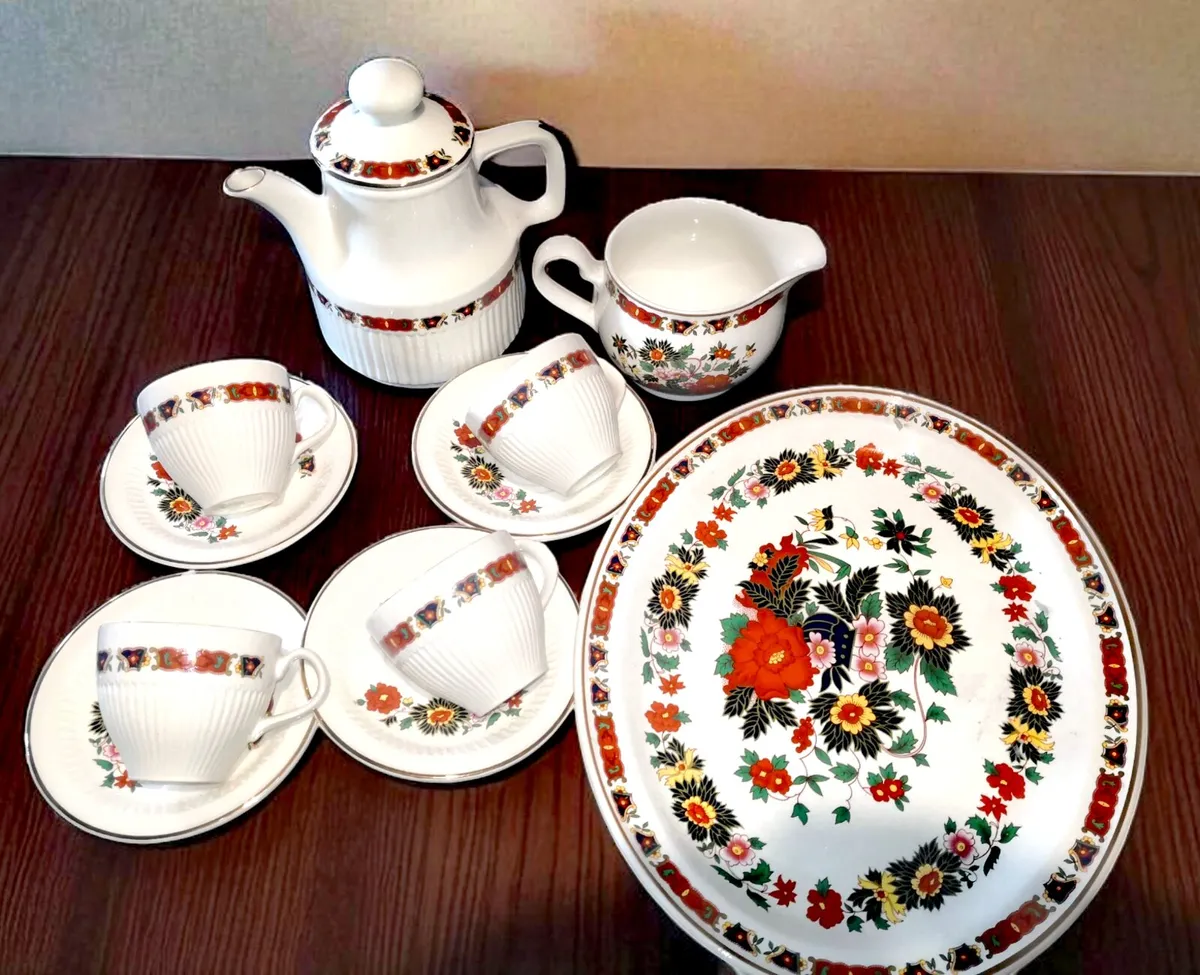Arklow pottery set - Image 2