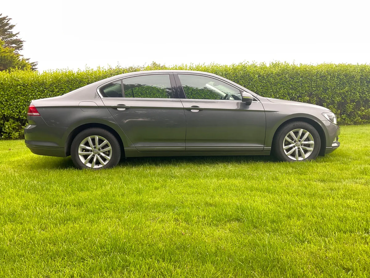 2015 Volkswagen Passat SE Business 1.6TDI *98k Mls - Image 4