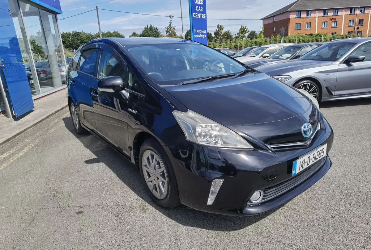 TOYOTA PRIUS ALPHA 1.8 **7 SEATER** PETROL HYBRID - Image 3