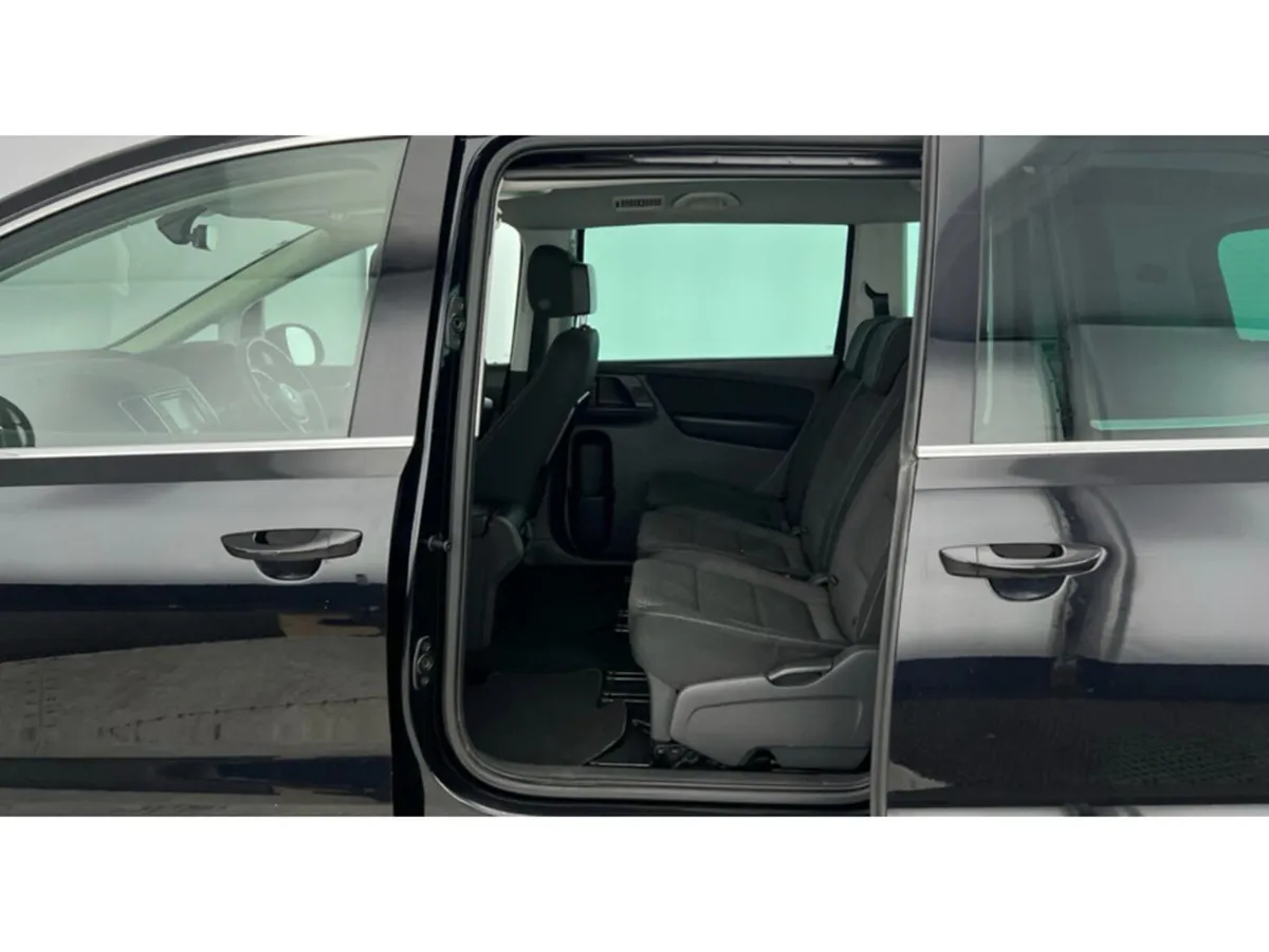 Volkswagen Sharan SE NAVIGATION TDI - Image 3