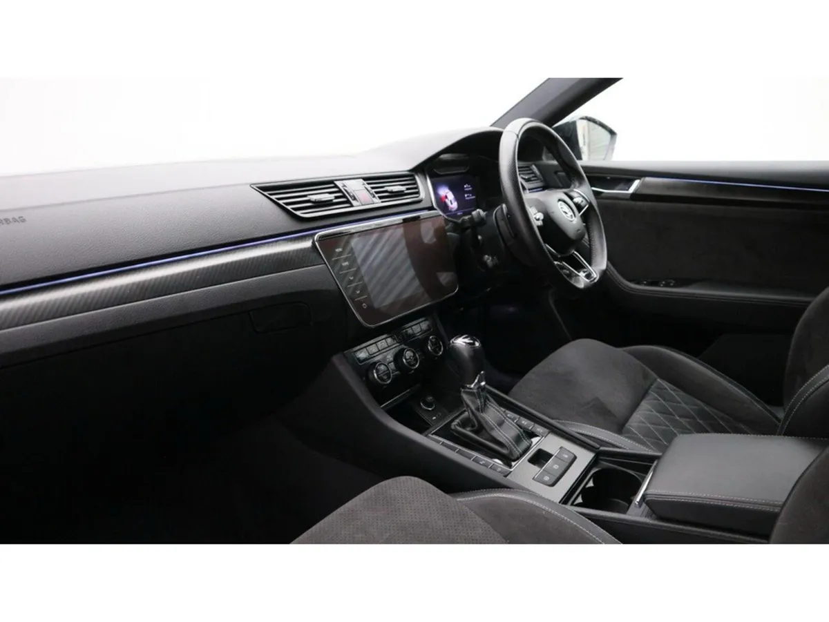 Skoda Superb SPORTLINE + TDI S- - Image 3
