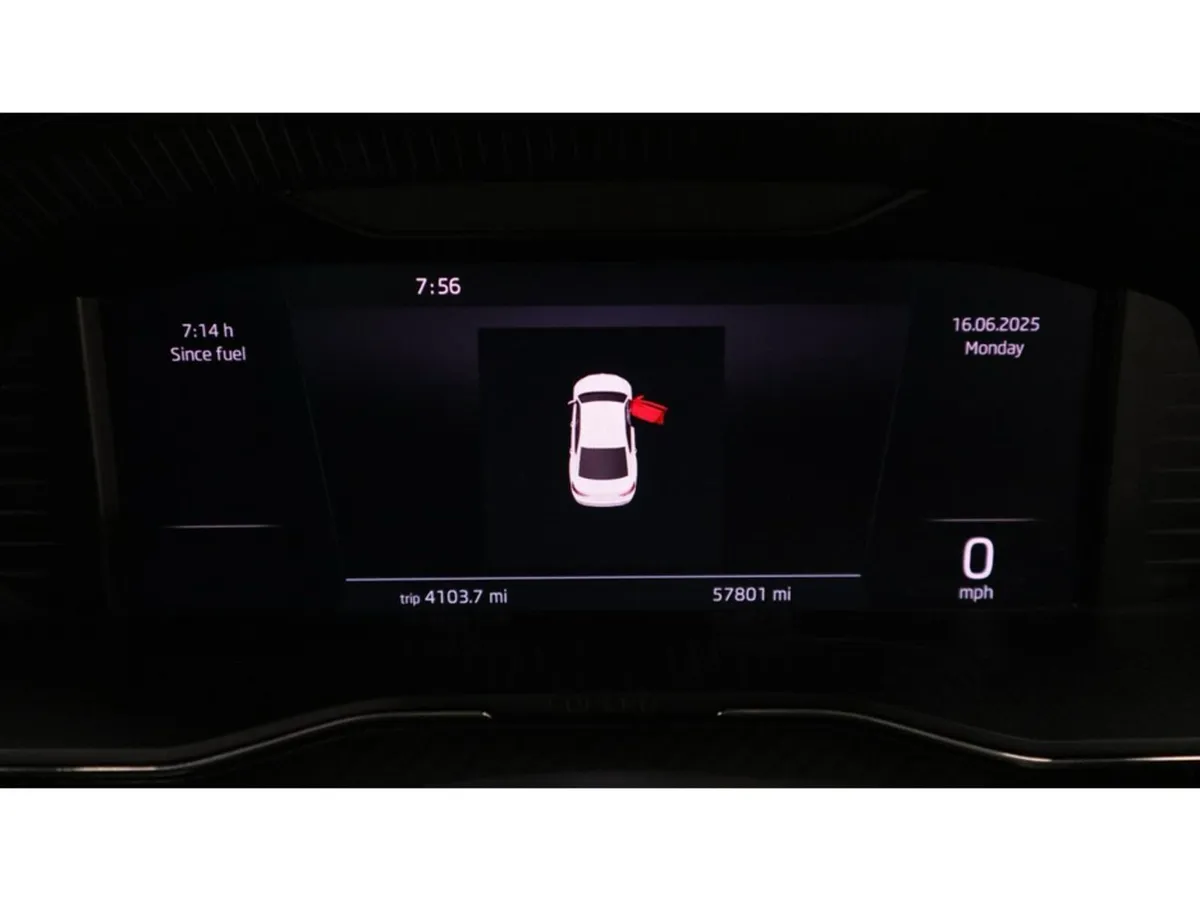 Skoda Superb SPORTLINE + TDI S- - Image 4
