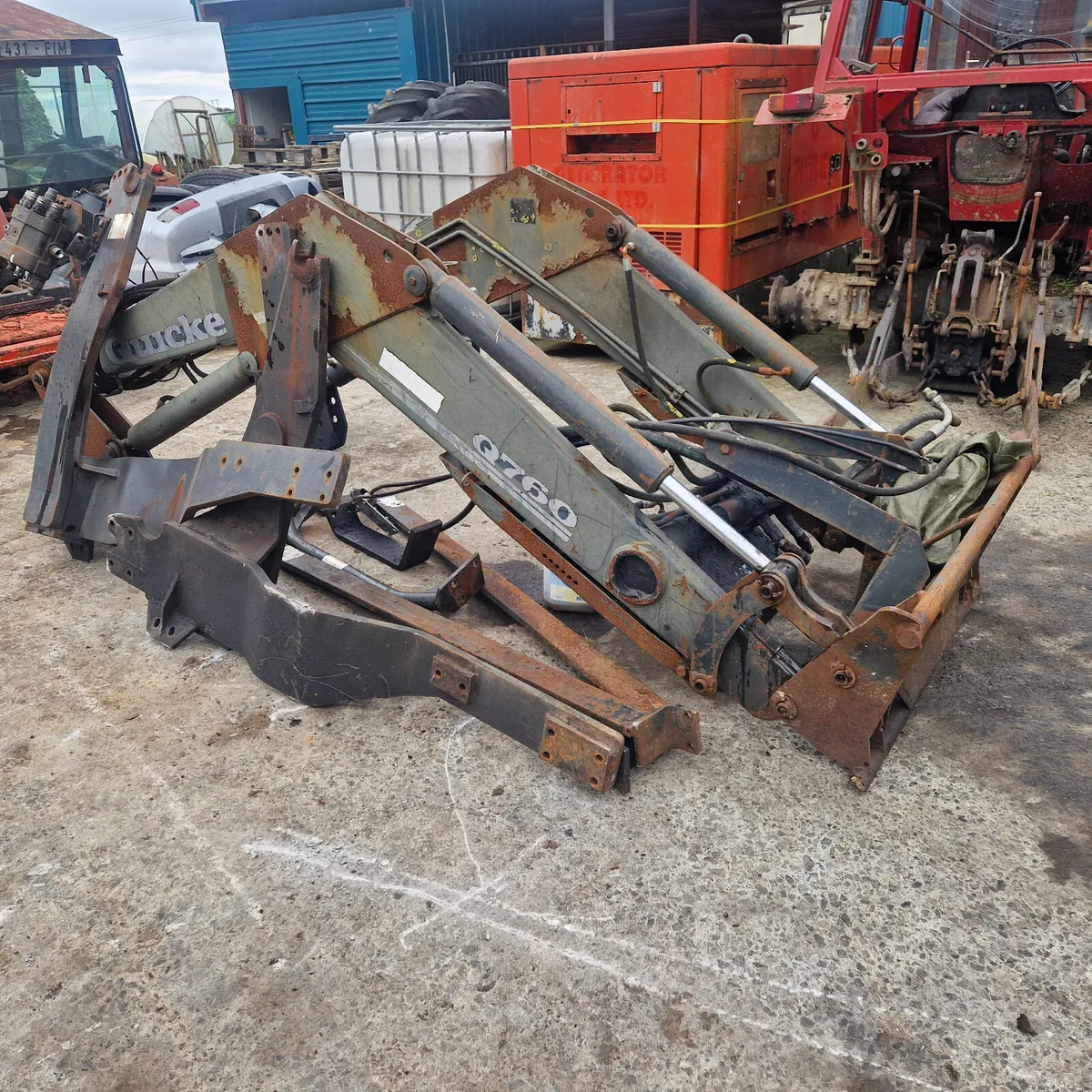Tractors front loader - Image 2