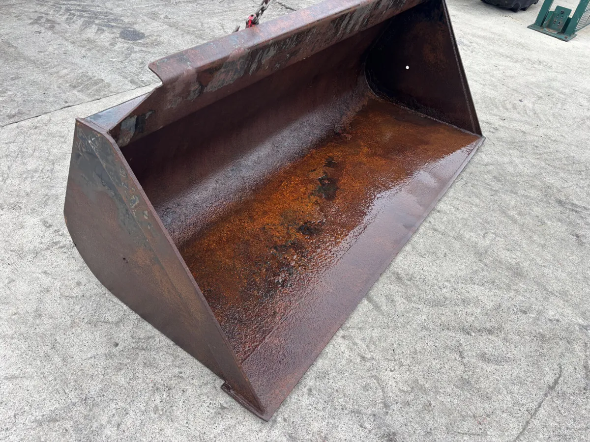 Pin & cone Tighe Bucket - Image 3