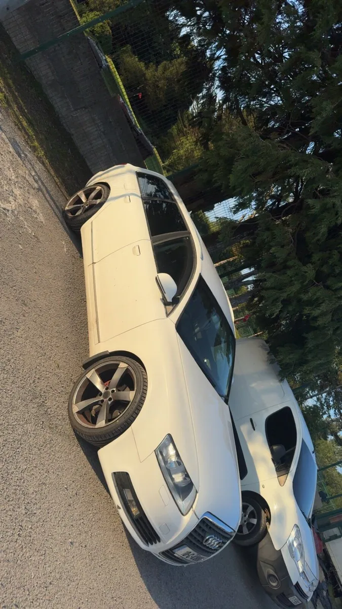2010 Audi a4 estate - Image 1