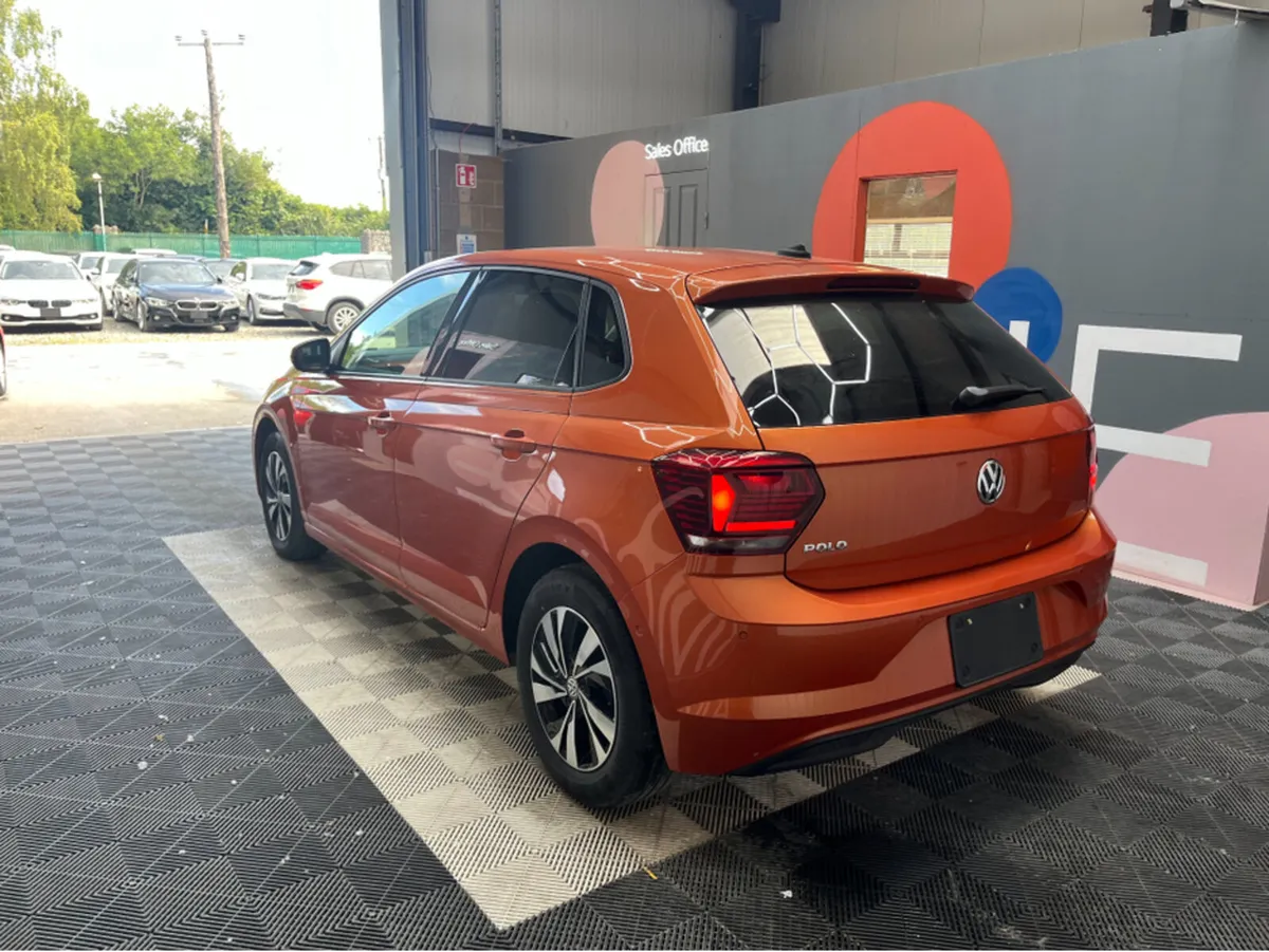 Volkswagen Polo 1.0 PETROL / 18k KMs / REVERSE CAM - Image 4