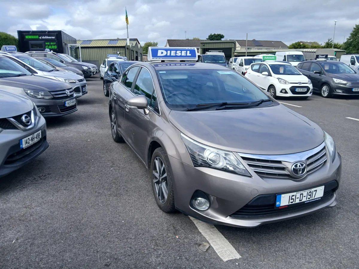 Toyota Avensis low mileage diesel 2015 - Image 4