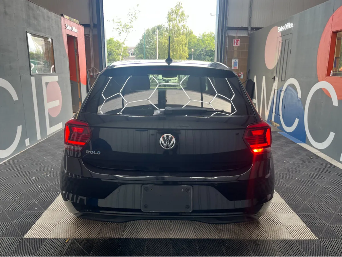 Volkswagen Polo 1.0 PETROL / 45k KMs / REVERSE CAM - Image 4