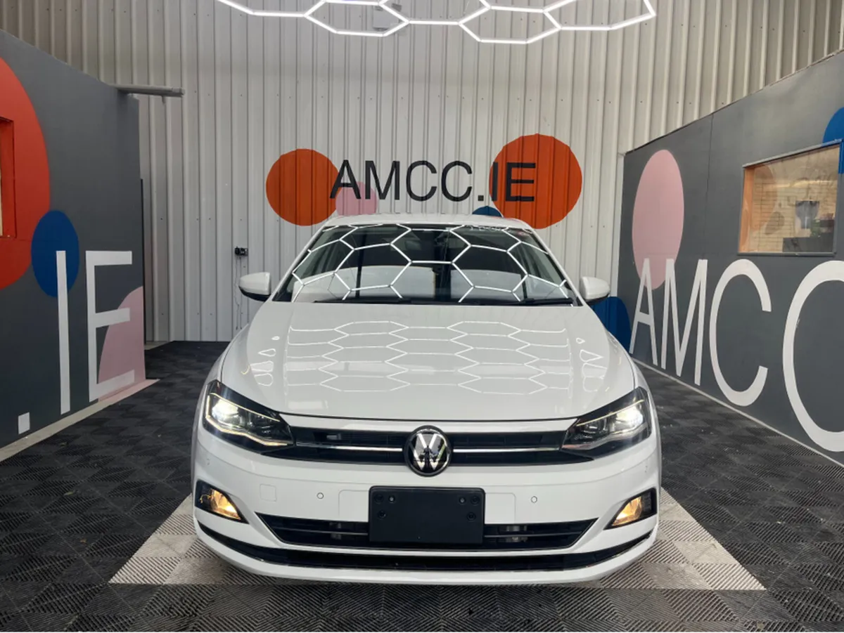 Volkswagen Polo 1.0 PETROL / 26k KMs / REVERSE CAM - Image 2