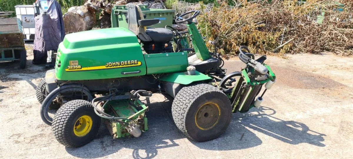 john deere 3235b ride on fairways mower - Image 4