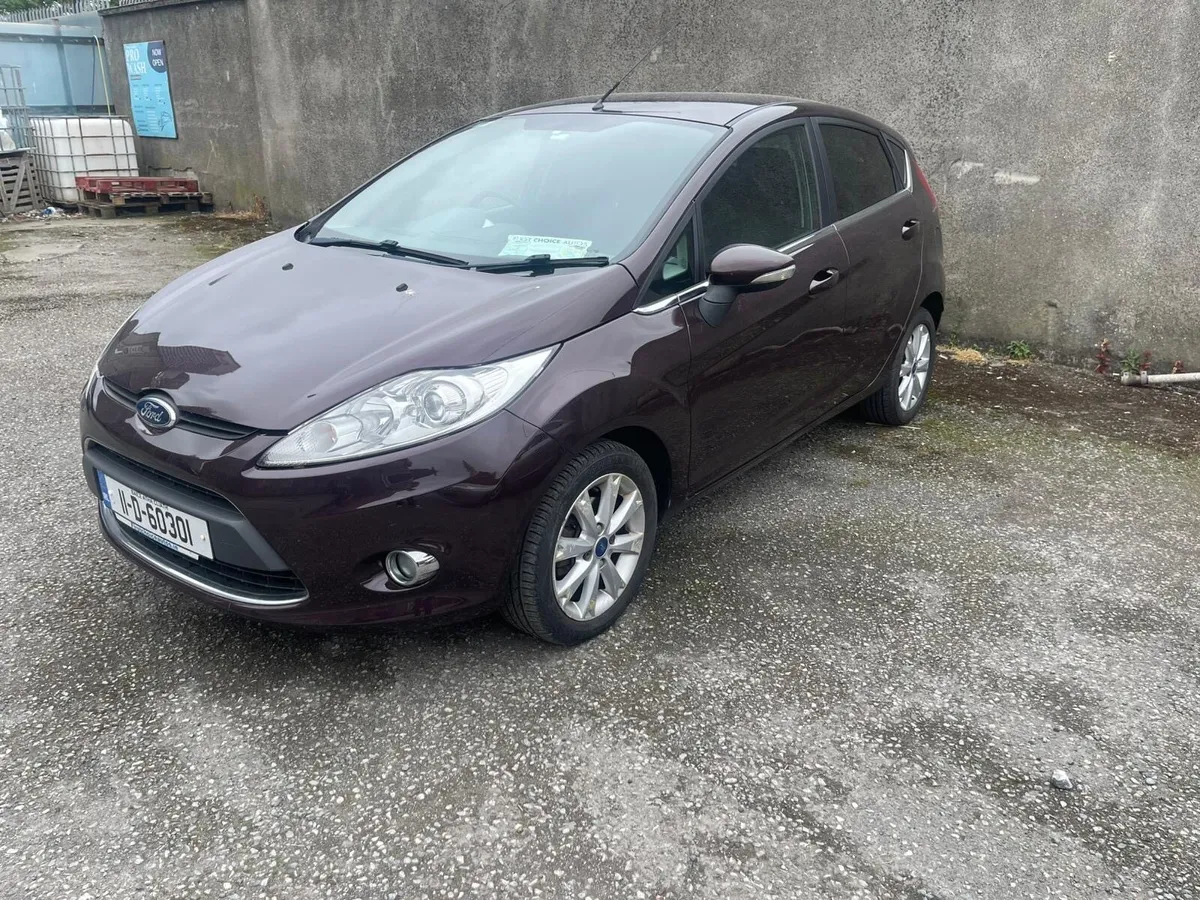 Ford Fiesta 1.4 Zetec 96 BHP - Image 2
