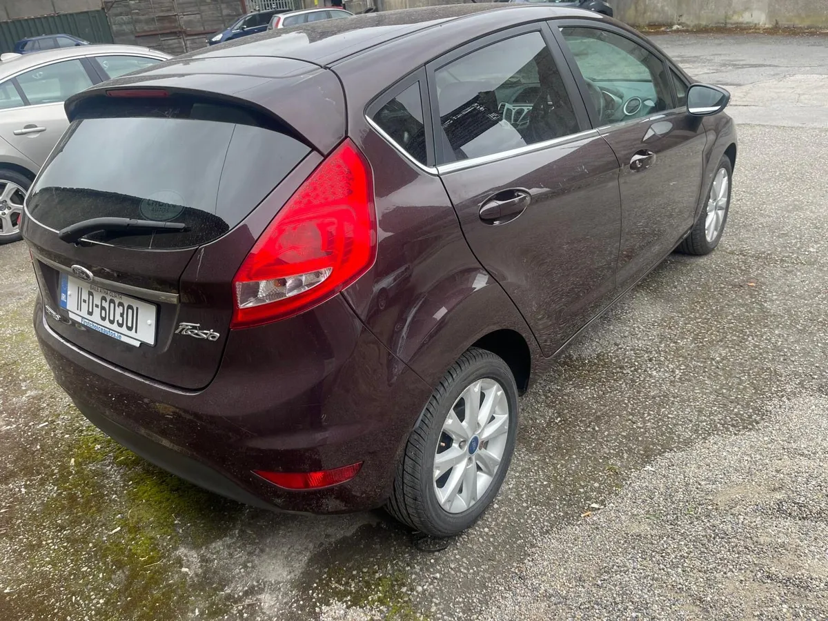 Ford Fiesta 1.4 Zetec 96 BHP - Image 4