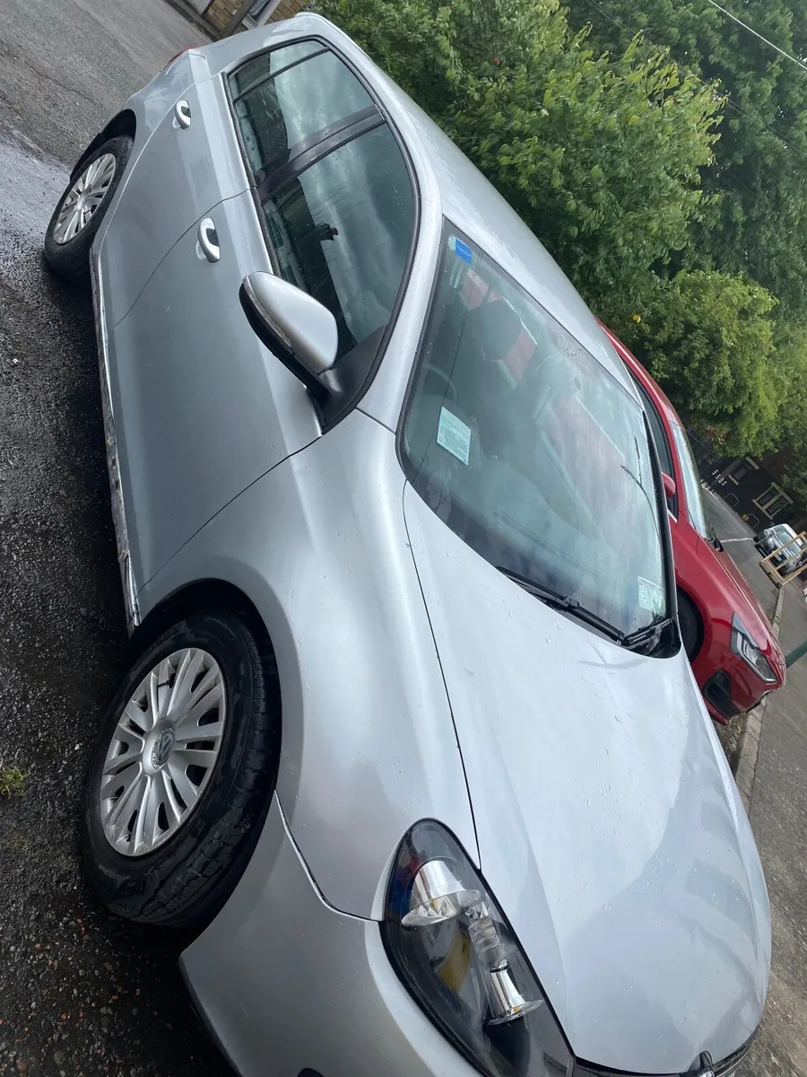 Volkswagen Golf 2010 - Image 4