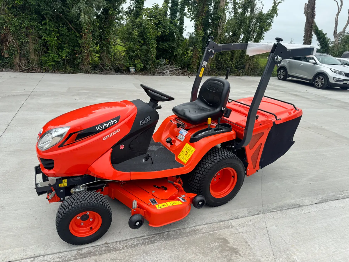 2022/23 Kubota GR2120 4wd 30hrs lawn mower - Image 1