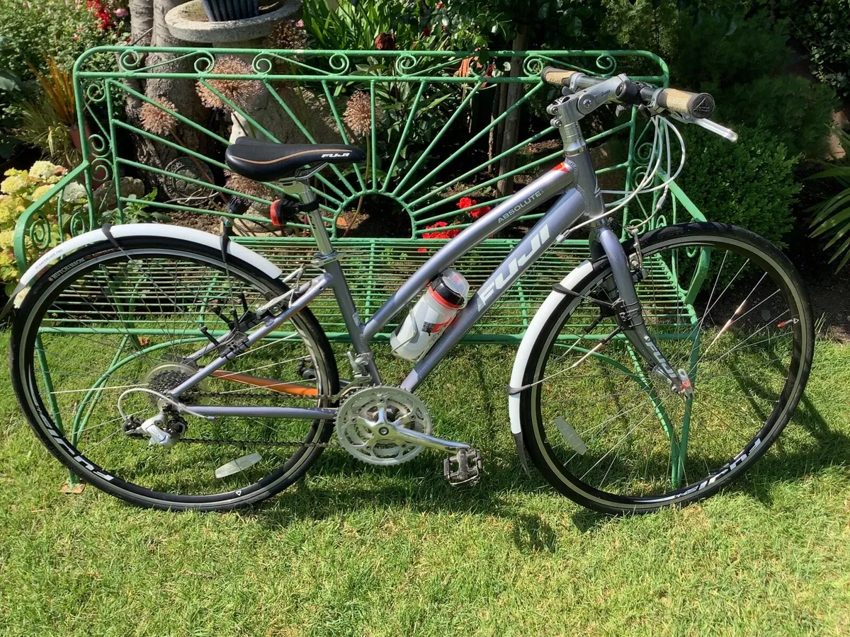 Like New Ladies Hybrid bike - Image 1