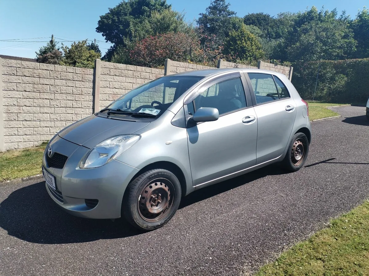 Toyota Yaris 2009 - Image 3