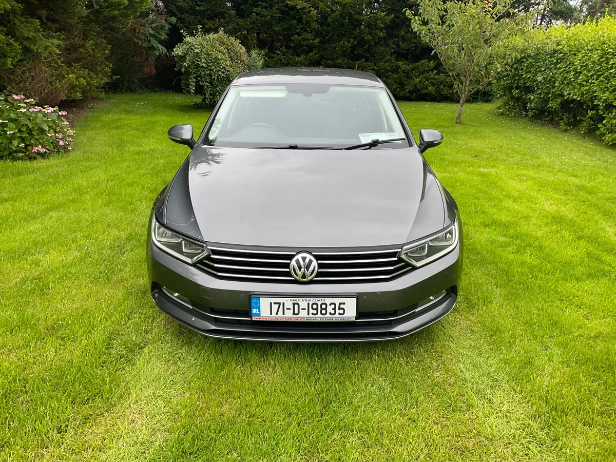 2017 Volkswagen Passat Highline 1.6  *113,450Km! - Image 2
