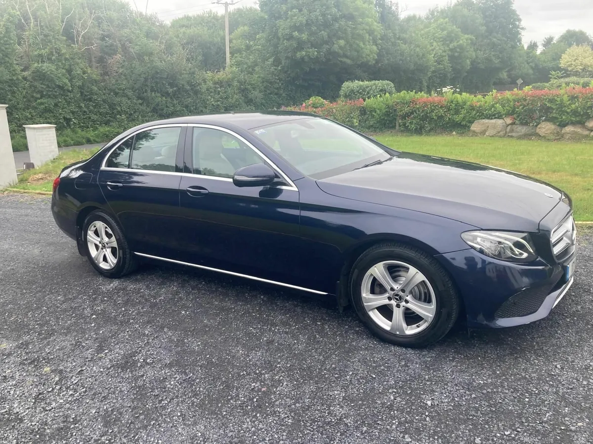 Mercedes-Benz E-Class 2017 - Image 2