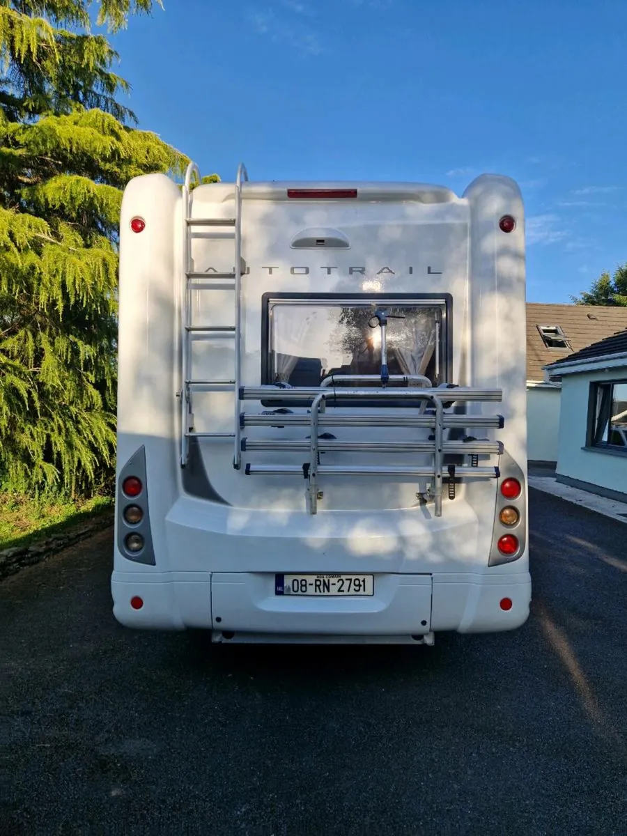 Motorhome - Image 2