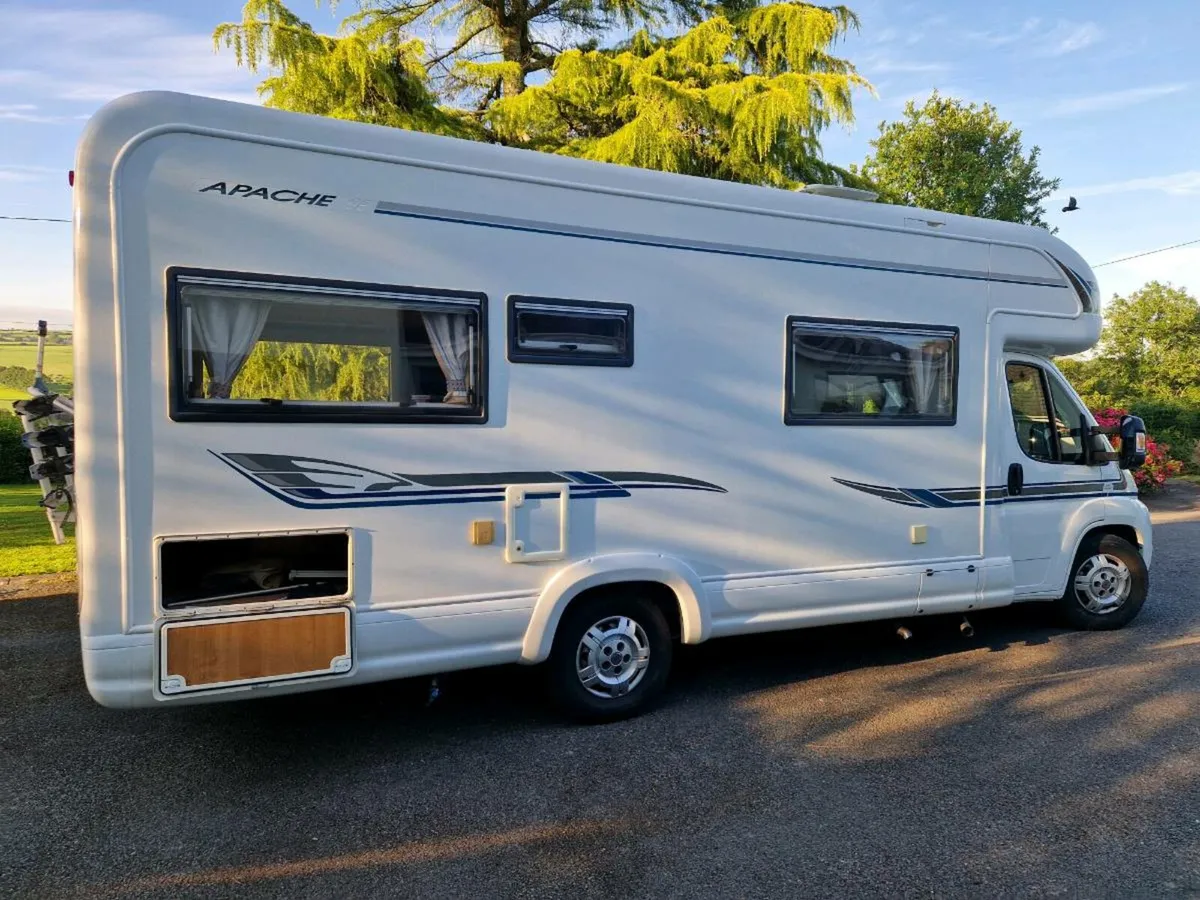 Motorhome - Image 4