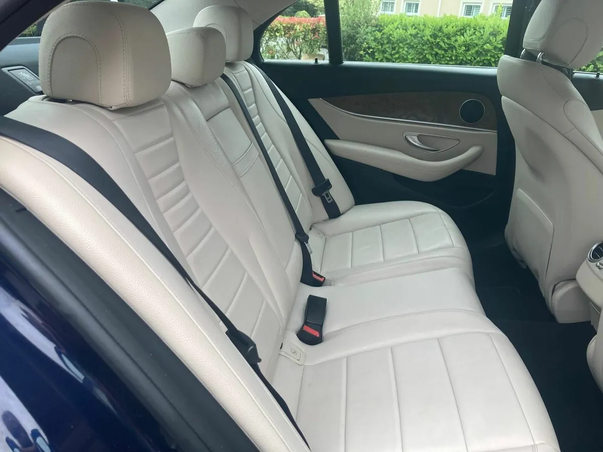 Mercedes-Benz E-Class 2017 - Image 4