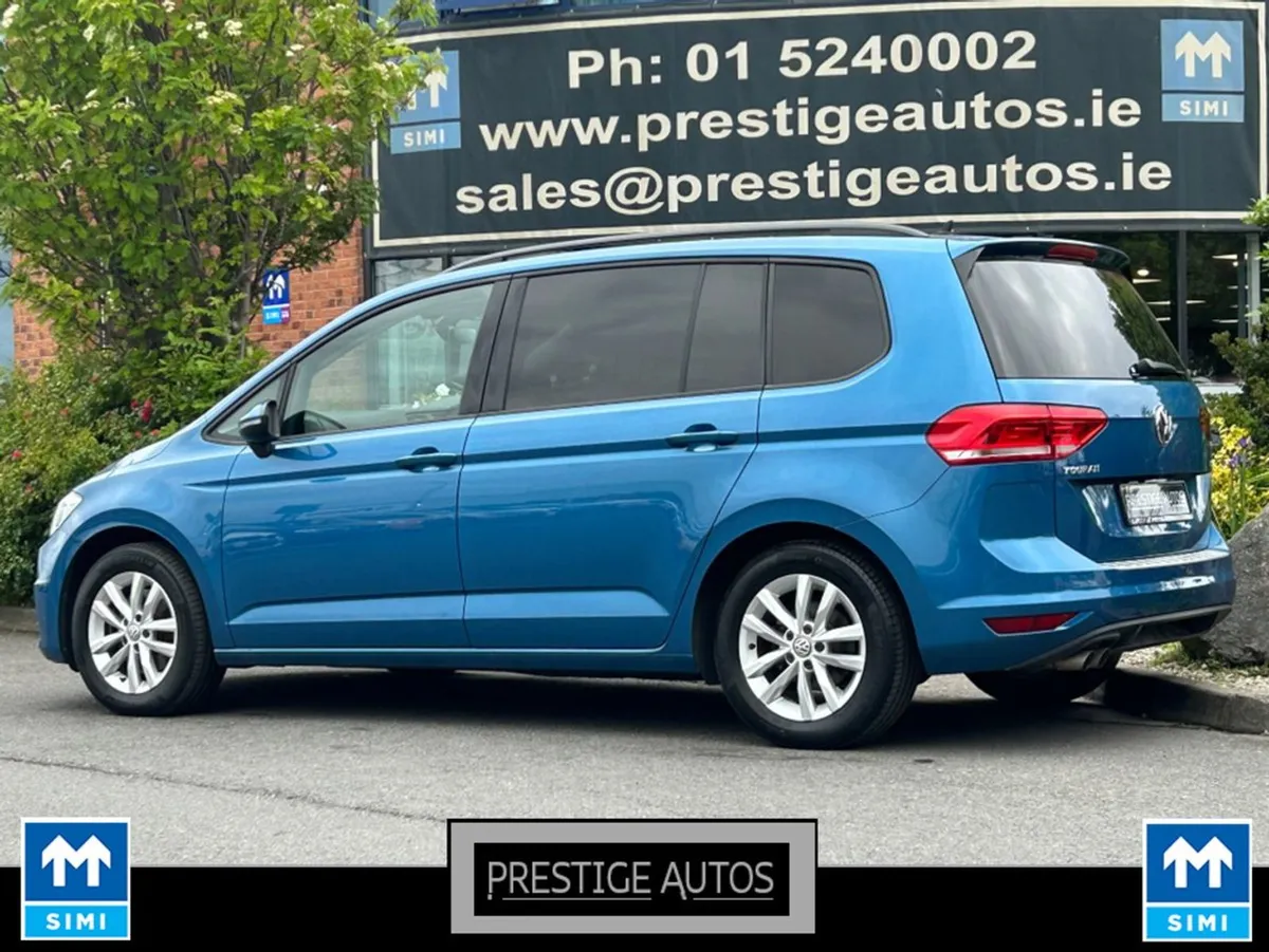 Volkswagen Touran 1.4 Comfort Line Auto 7 Seater - Image 4